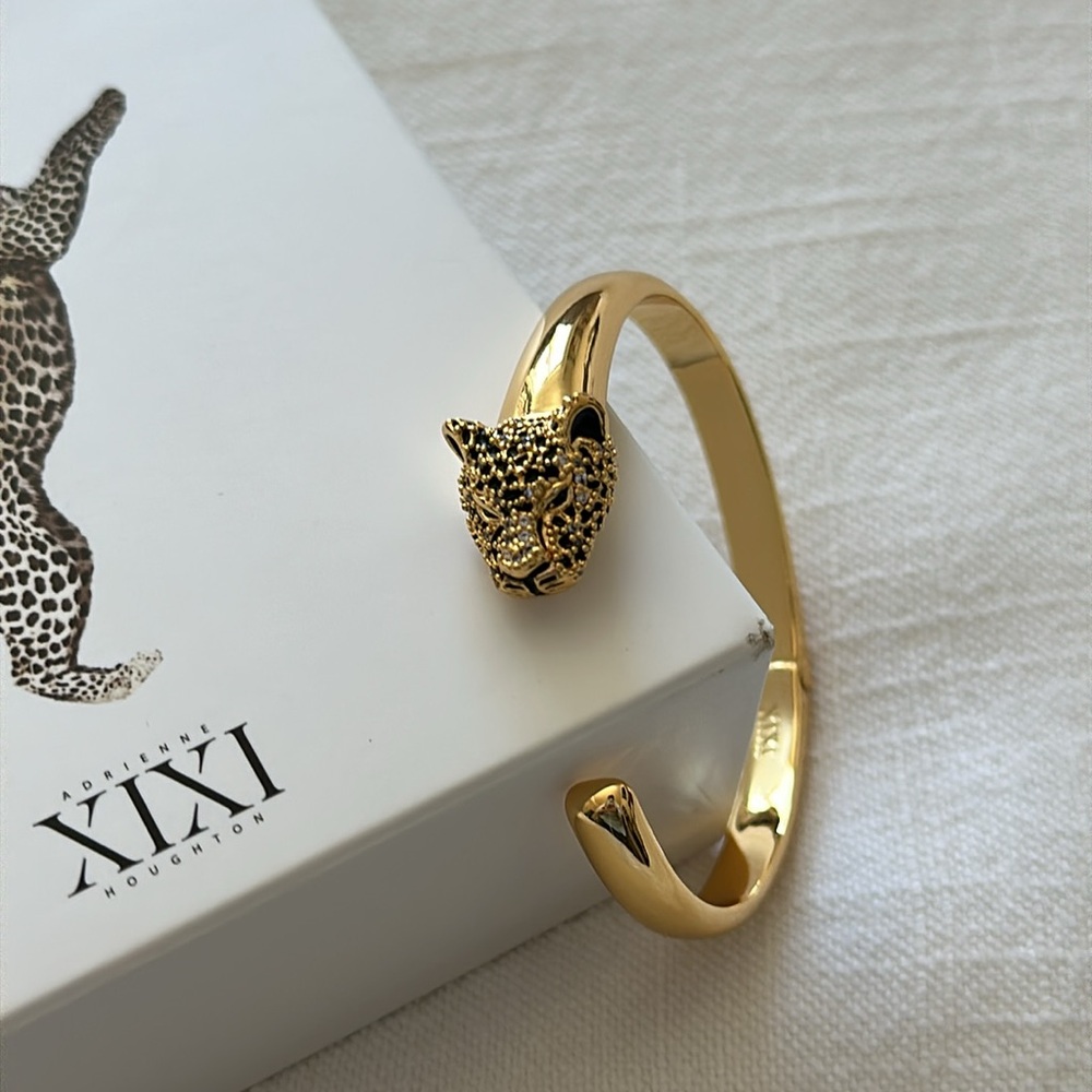 XIXI Gold Cheetah Bracelet